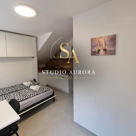 Aurora شقة